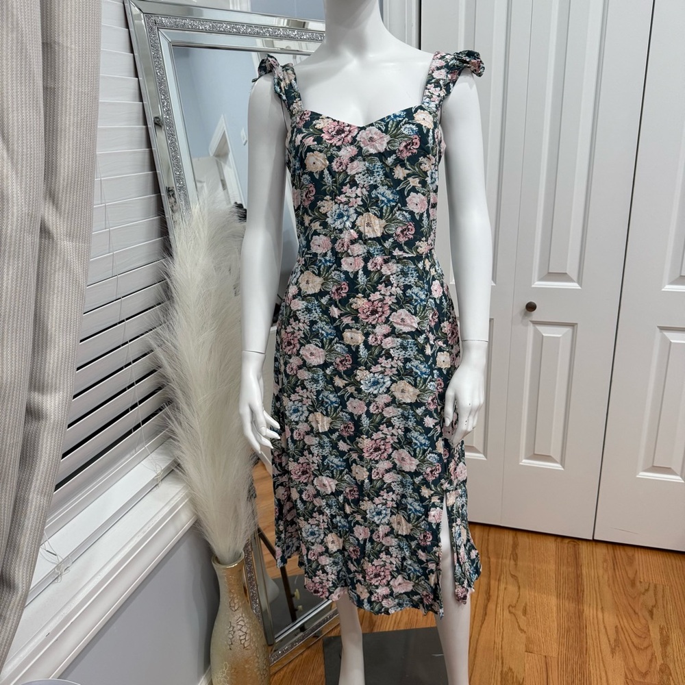 Floral Sleeveless Dress